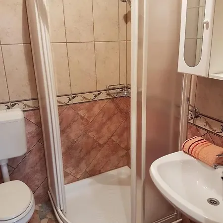 Apartman 1 Liznjan