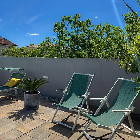 1 Apartament *